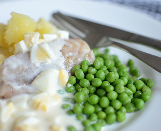 Torsk med äggsås i ugn