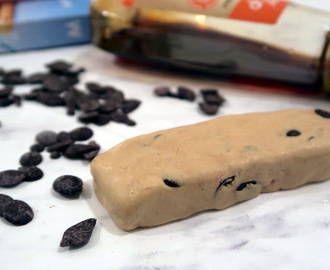 Hemgjord Chocolate chip cookie dough questbar - 200 kcal
