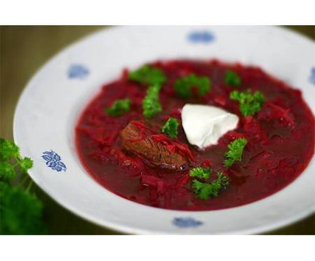 Bortsjtj, rysk kött- och rödbetssoppa/gryta recept | Mat.se