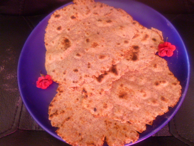 Roti – Bröd till indisk mat – Tunt indiskt bröd med grahamsmjöl