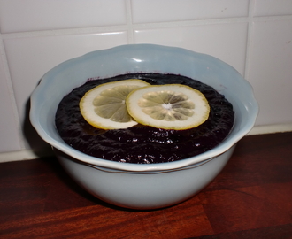 Härlig lemon- och blueberry curd