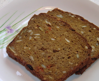 Glutenfritt formbröd med bovete och gojibär