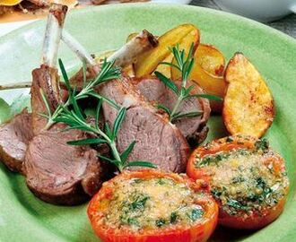 Lammracks med provensalska tomater och ugnstekt potatis