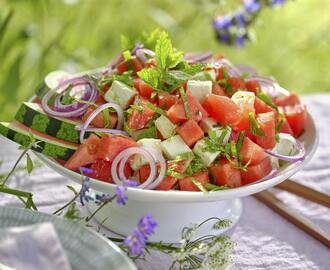 Melonsallad med fetaost och mynta