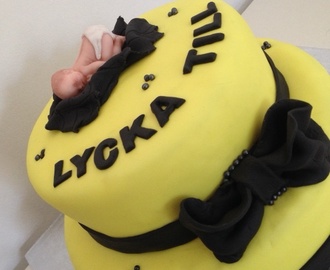 Babyshower tårta med AIK tema