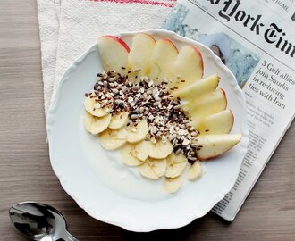 Breakfast Bowl with Raw Chocolate Granola