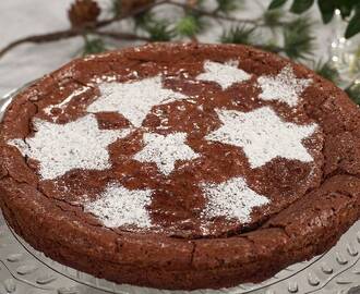 Pepparkakskladdkaka med lingongrädde