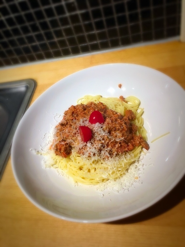 Köttfärssås med tunna spagetti