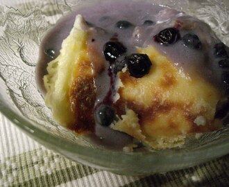 Mannagrynspannkaka med vaniljblåbär