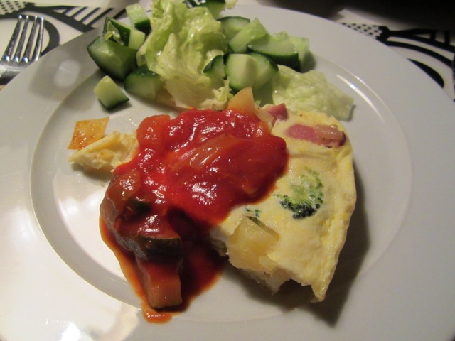 Spanska Omelett med Falukorv