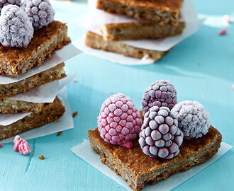 Glutenfria vanilj-blondies med vita bönor