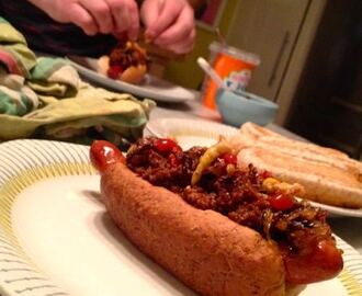 Chili dogs