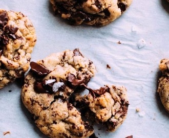 VEGANSKA CHOCOLATE CHIP COOKIES – RECEPT