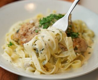 Kyckling i krämig citronsås med pasta