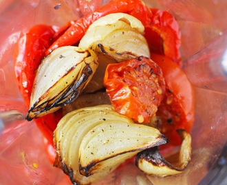 Het tomatsås med rostade grönsaker