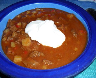 Söndagens lunch, Gulaschsoppa!!