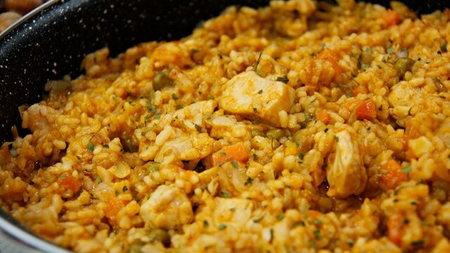 Rižoto sa piletinom i povrćem - obrok za poželjeti a priprema se brzo - Recept 4K