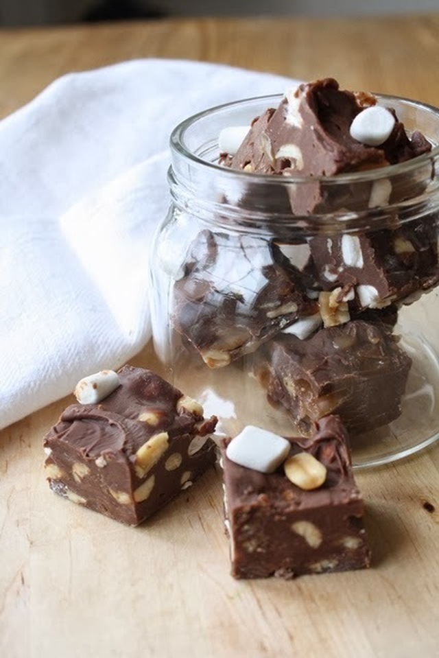 Rocky road fudge - det enda julgodiset som krävs!