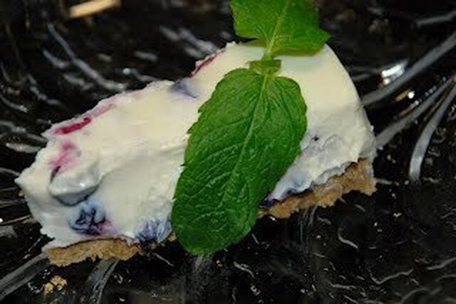 Blueberry and white chocolate cheesecake