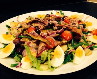 Sallad Nicoise med färsk tonfisk