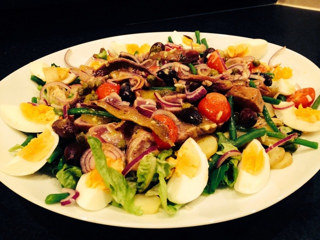 Sallad Nicoise med färsk tonfisk