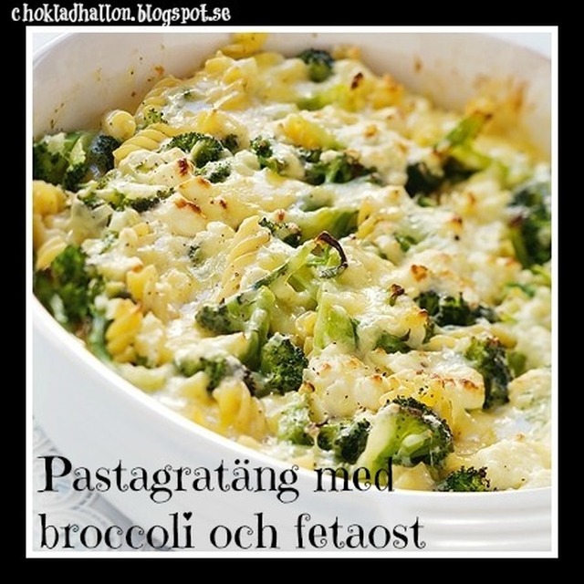 Pastagratäng med broccoli och fetaost