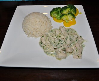 Kycklingstroganoff med ris och broccoliträd (linas matkasse)