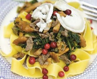 Viltskav med kantareller och pappardelle