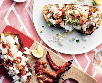 Spicy roast chillies and crab bruschetta