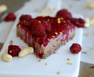 Vaniljcheesecake med hallon (no bake)