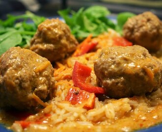 Thaiköttbullar i röd currysås