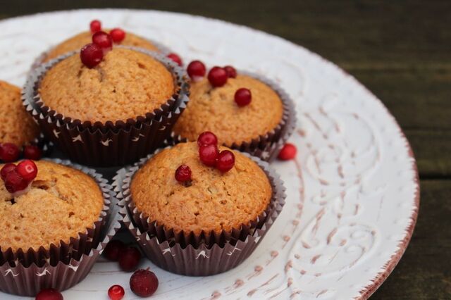 Peppakaksmuffins med lingon