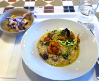 Green Matmarknad: Risotto med kryddsmör och palsternackschips.