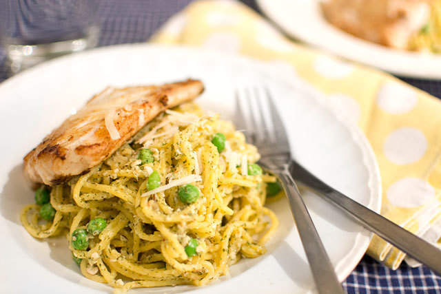 Smörig dillpestospagetti och fisk