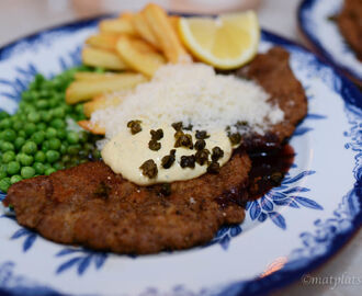 Schnitzel med bearnaise och rödvinssås – Mickes favoriträtt