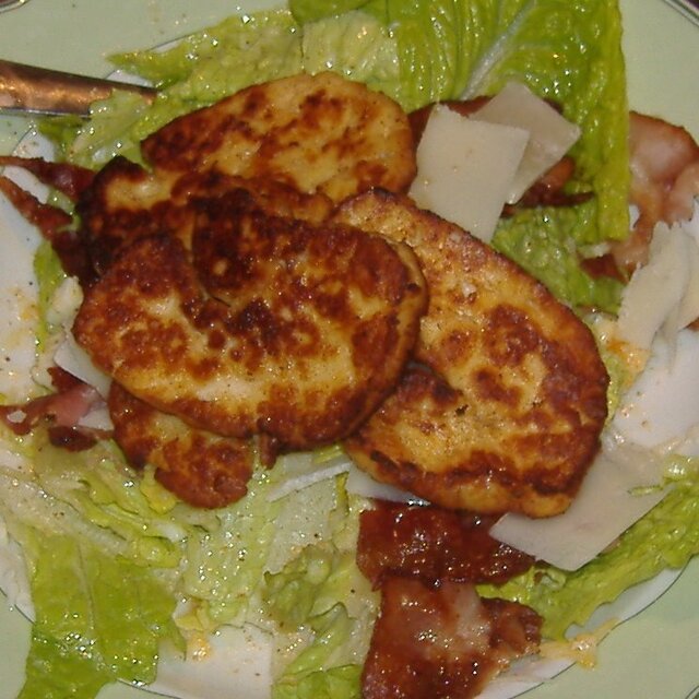 Caesarsallad med halloumi