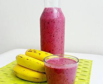 Smoothie med banan och bär