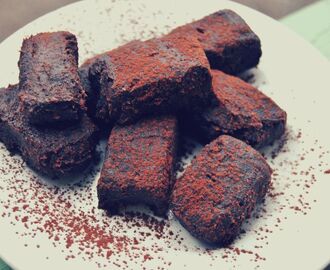 Raw chocolate fudge