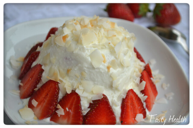 Red Velvet mugcake med creamcheese & kesellafrosting och lite godis från Iherb