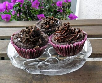 Devil’s food chocolate muffin