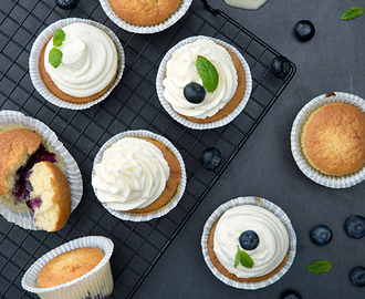 Blåbärsmuffins med citronfrosting