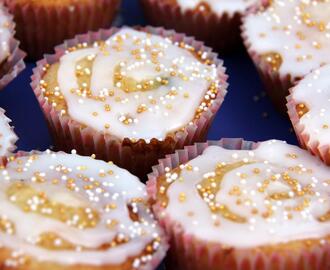 Muffins med ananassalvia och krossad ananas