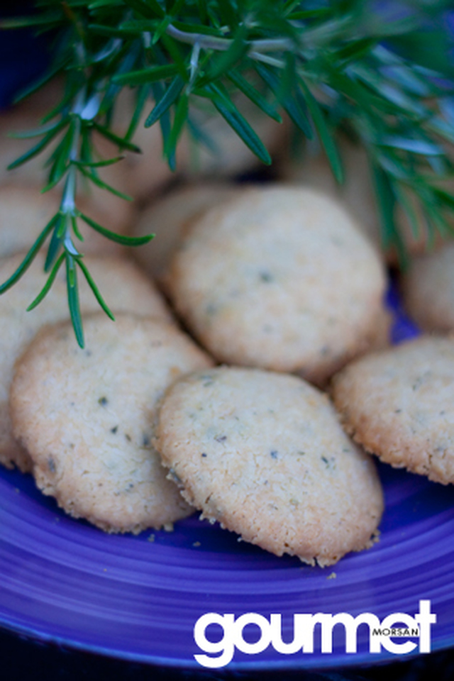 Tiltugg Parmesan och rosmarin kex