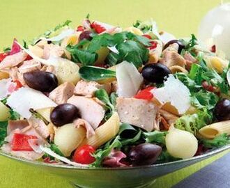 Kycklingsallad med Ceasardressing