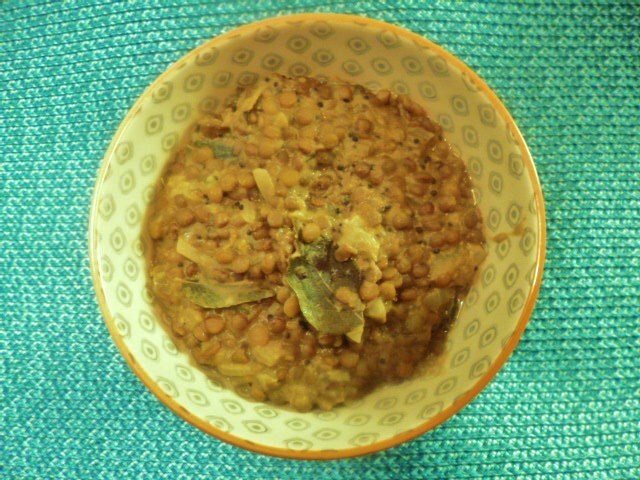 Grön linsgryta – Gröna linser i kokosmjölk – Cherupayar curry