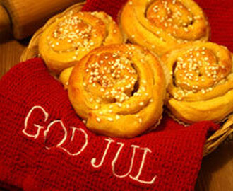 Saffransbullar med vit choklad