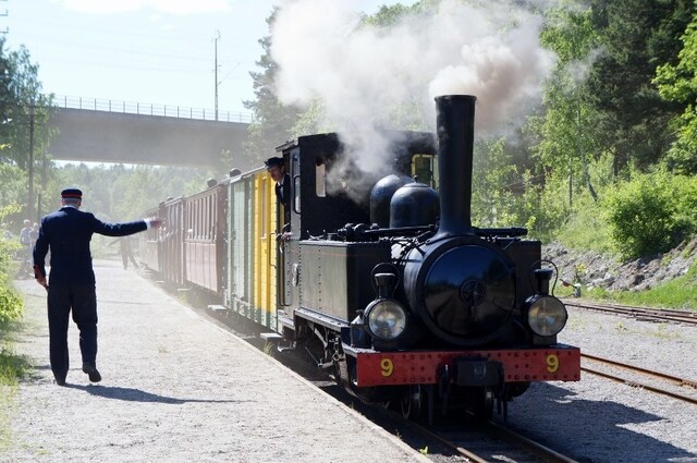 Nu på lördag, den 13 maj, är det säsongspremiär på Östra Södermanlands järnväg