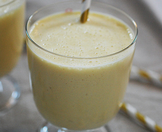 cashewsmoothie med banan och mango