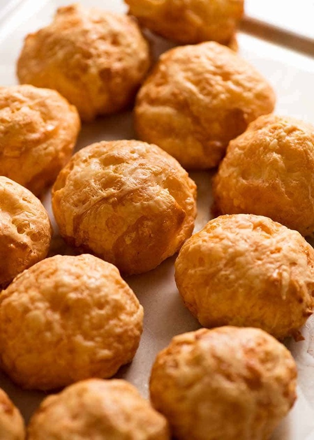 Gougeres – French Cheese Puffs (finger food!)