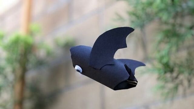 Easy Flying Paper Tube Bat Craft